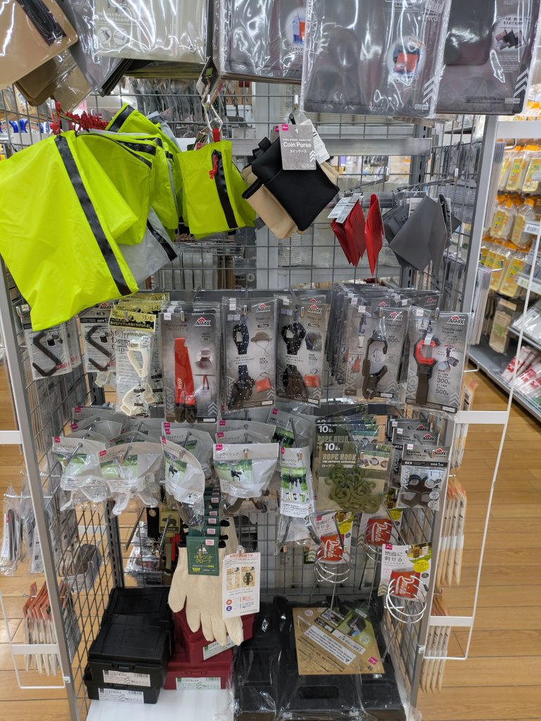 100均　アウトドアグッズ