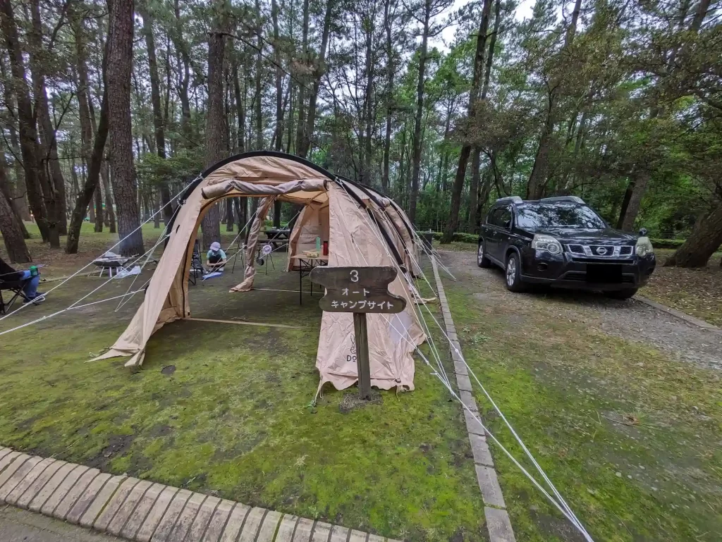 車を乗り入れ可能なオートキャンプサイト